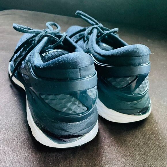 Excellent Asics GEL-Kayano 24 womens 9.5 US Medium 41.5 EUR Black - Picture 4 of 15